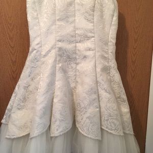 Sleeveless party dress